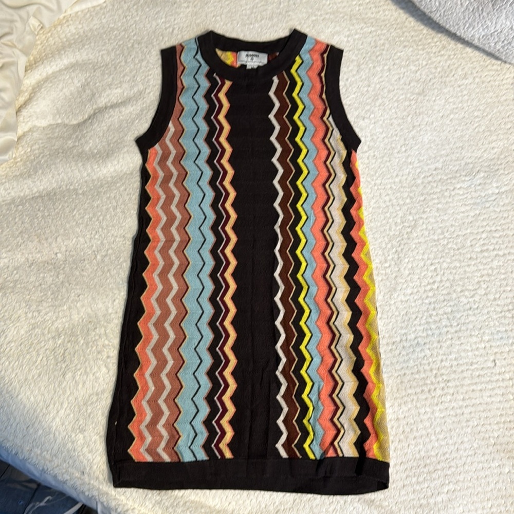 Sleeveless Zigzag Knit Sweater Dress - Multicolor